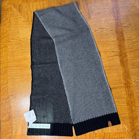 NWT COACH 100% CASHMERE BLACK & GREY STRIPE SCARF - Picture 4 of 7